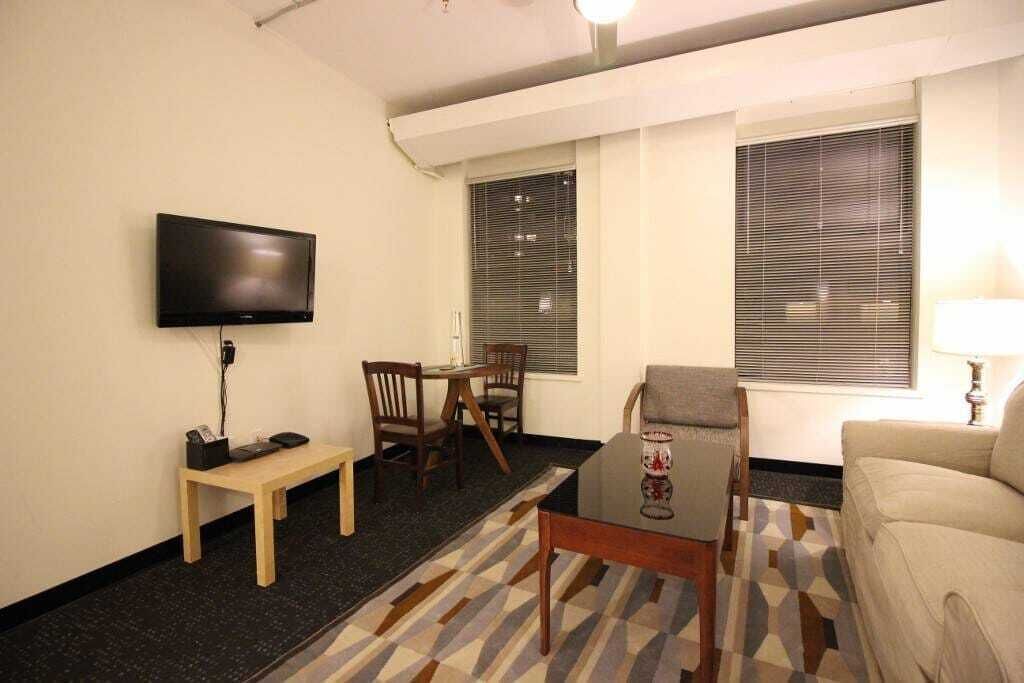 Photo of Livingroom in Downtown Boston