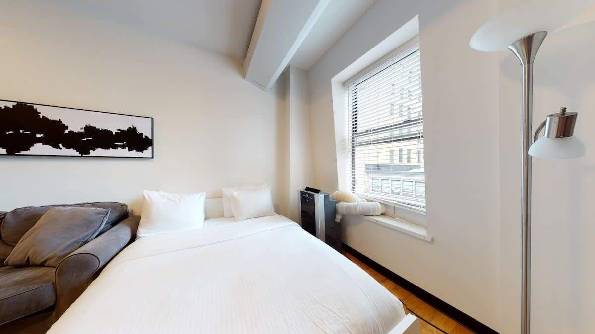 Photo of Bedroom in Downtown Boston