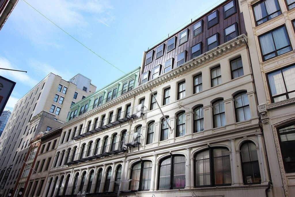 Photo of Outdoor in Downtown Boston