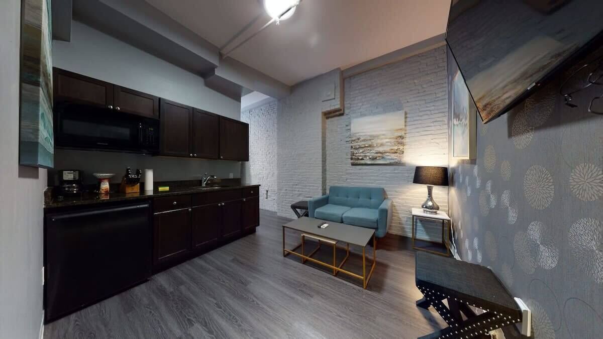 Photo of Livingroom in Downtown Boston