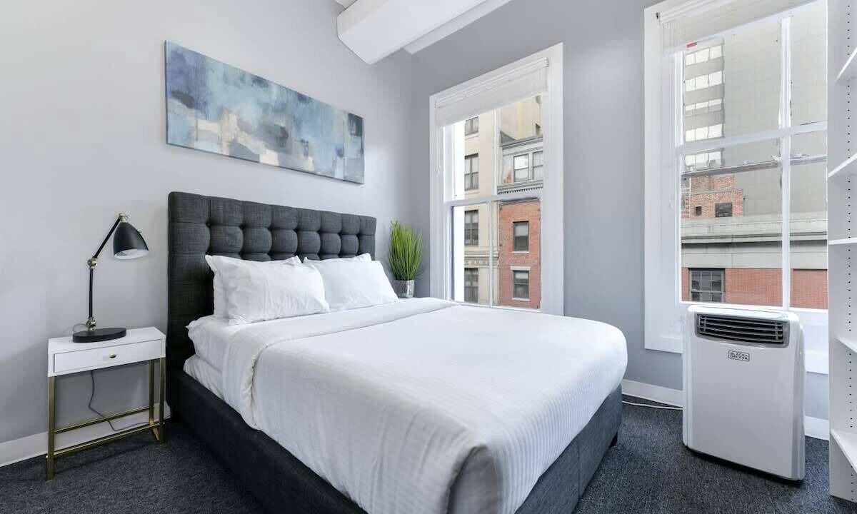 Photo of Bedroom in Downtown Boston