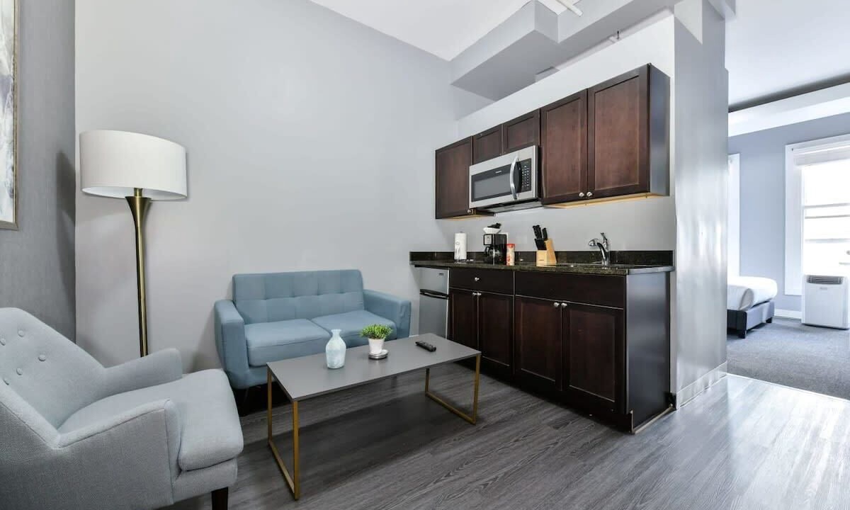 Photo of Livingroom in Downtown Boston