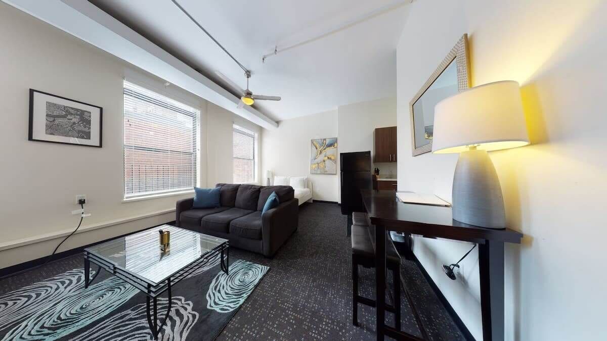 Photo of Livingroom in Downtown Boston