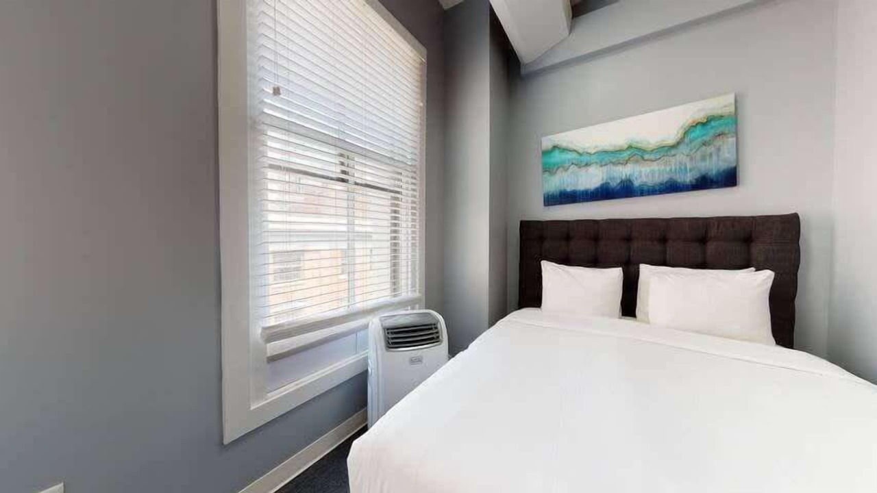 Photo of Bedroom in Downtown Boston