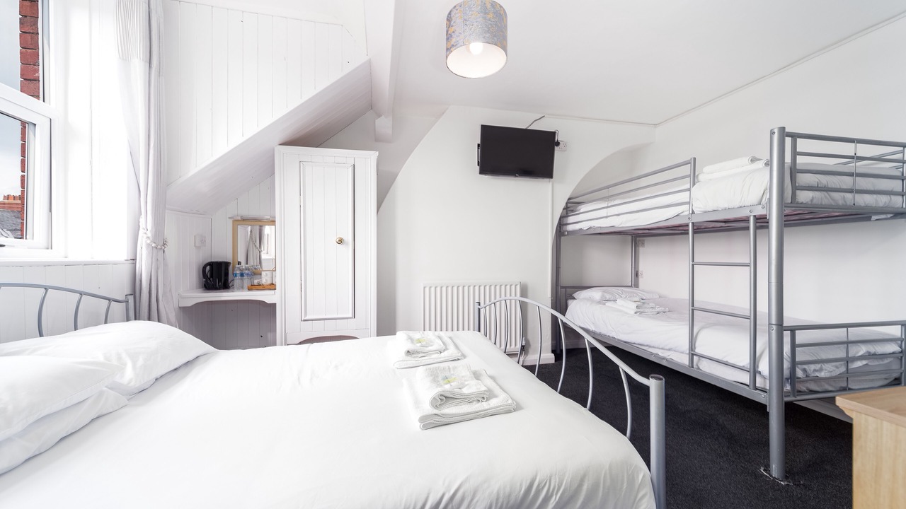 Photo of Bedroom in West Cliff