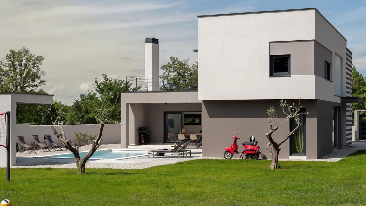 Photo of Outdoor in Gajana