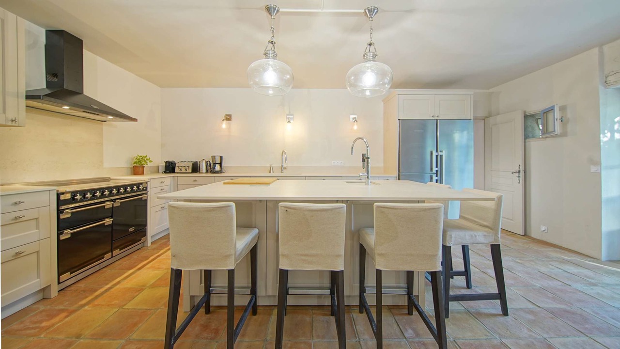 Photo of Kitchen in Saint-Martin-de-Castillon