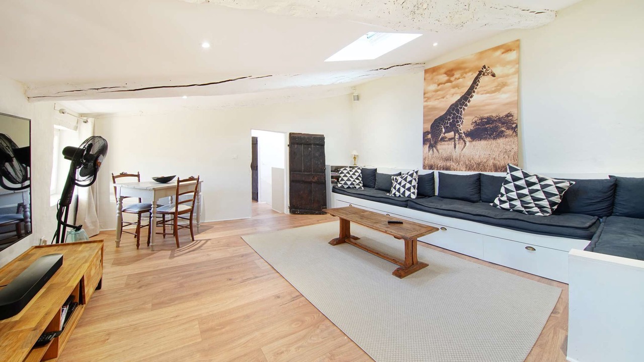 Photo of Livingroom in Saint-Martin-de-Castillon