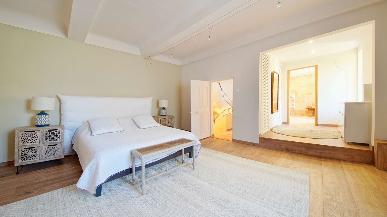 Photo of Bedroom in Saint-Martin-de-Castillon