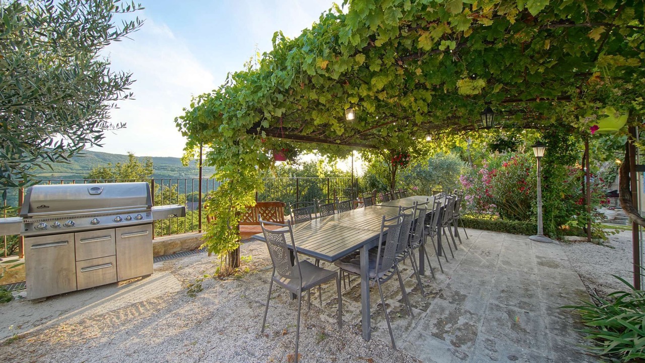 Photo of Outdoor in Saint-Martin-de-Castillon