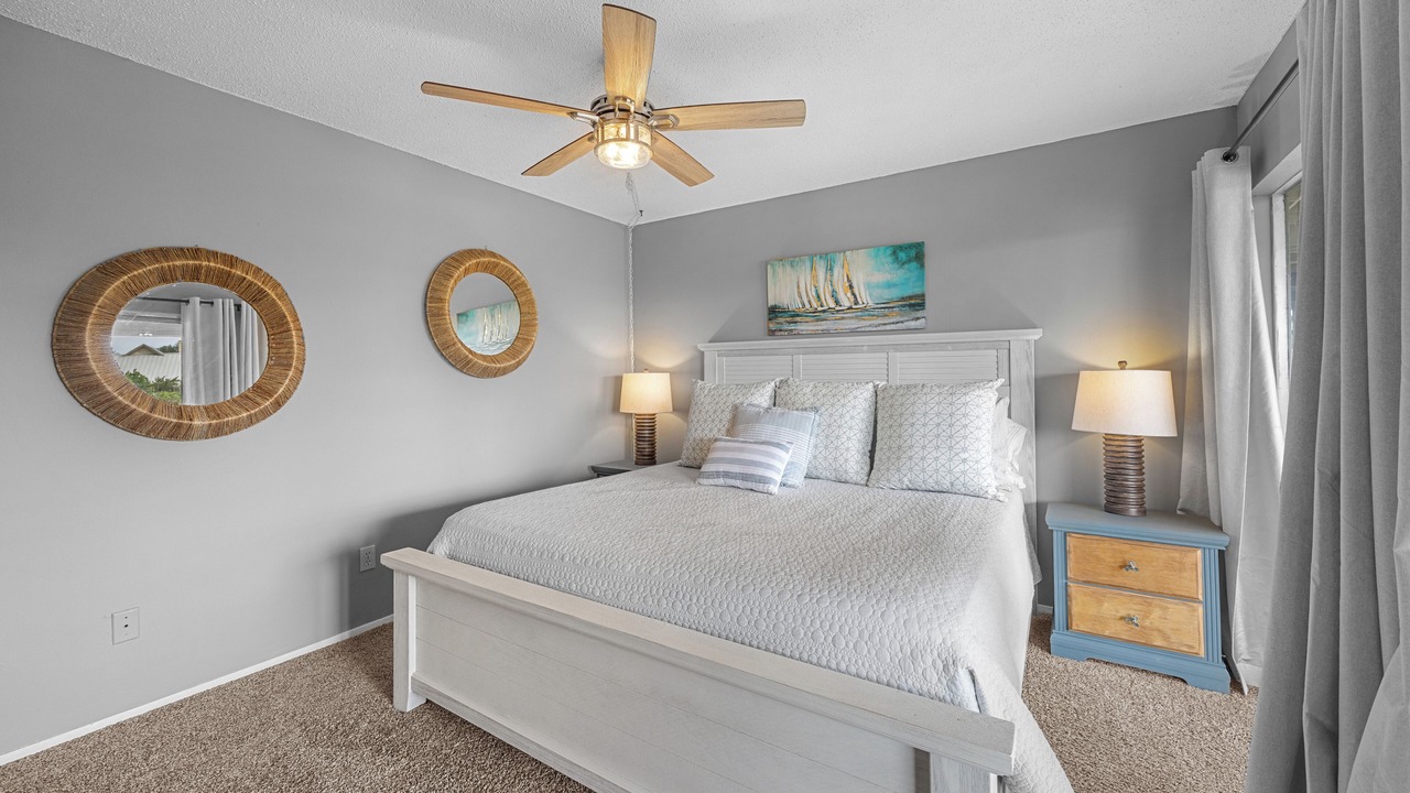 Photo of Bedroom in Point Venture