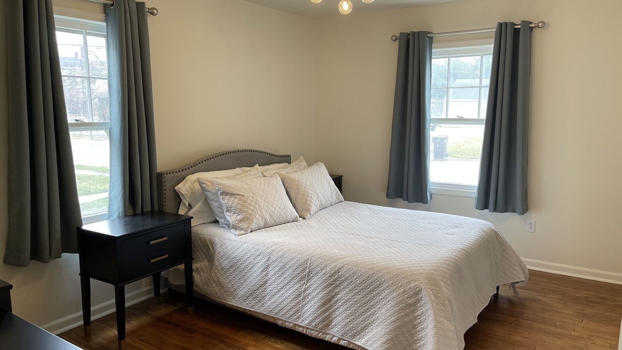 Photo of Bedroom in Hillsdale