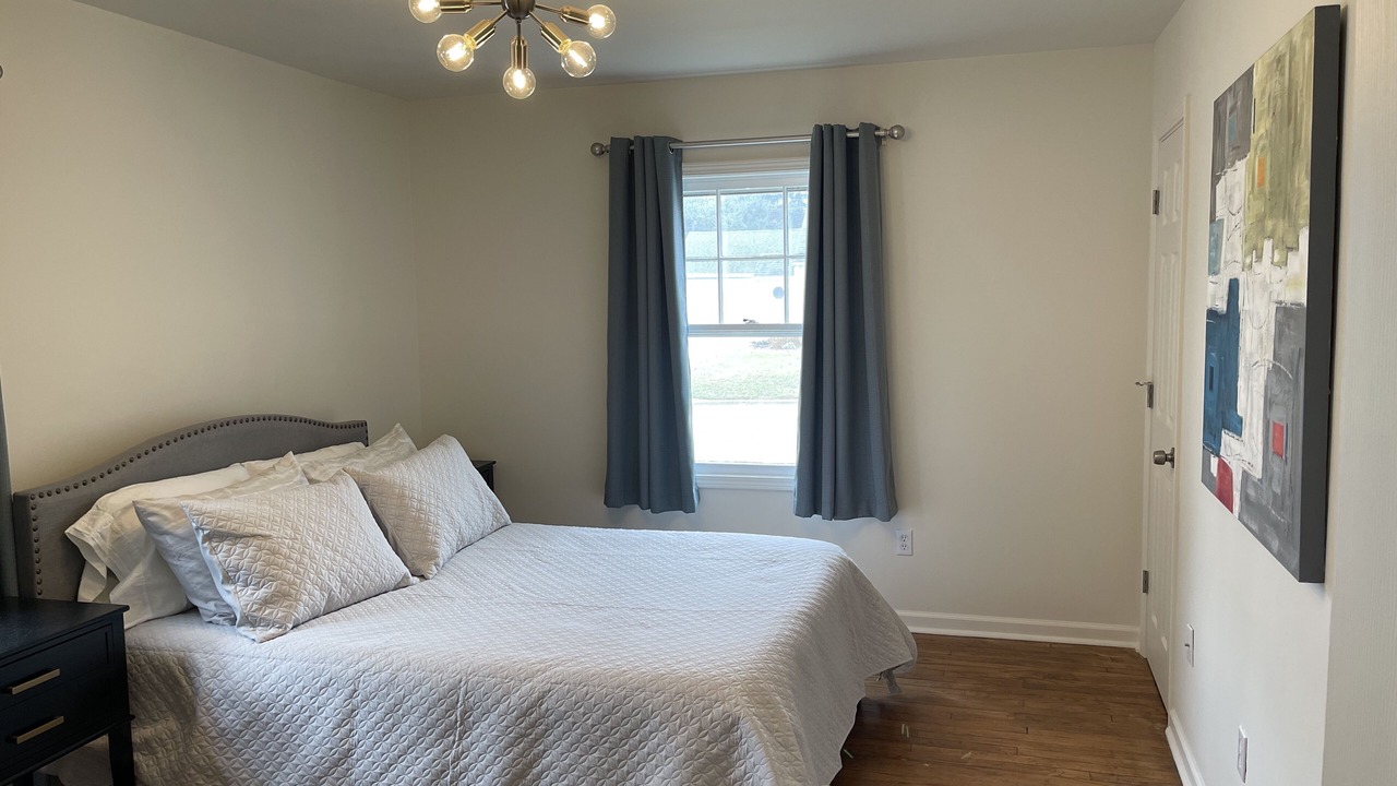 Photo of Bedroom in Hillsdale