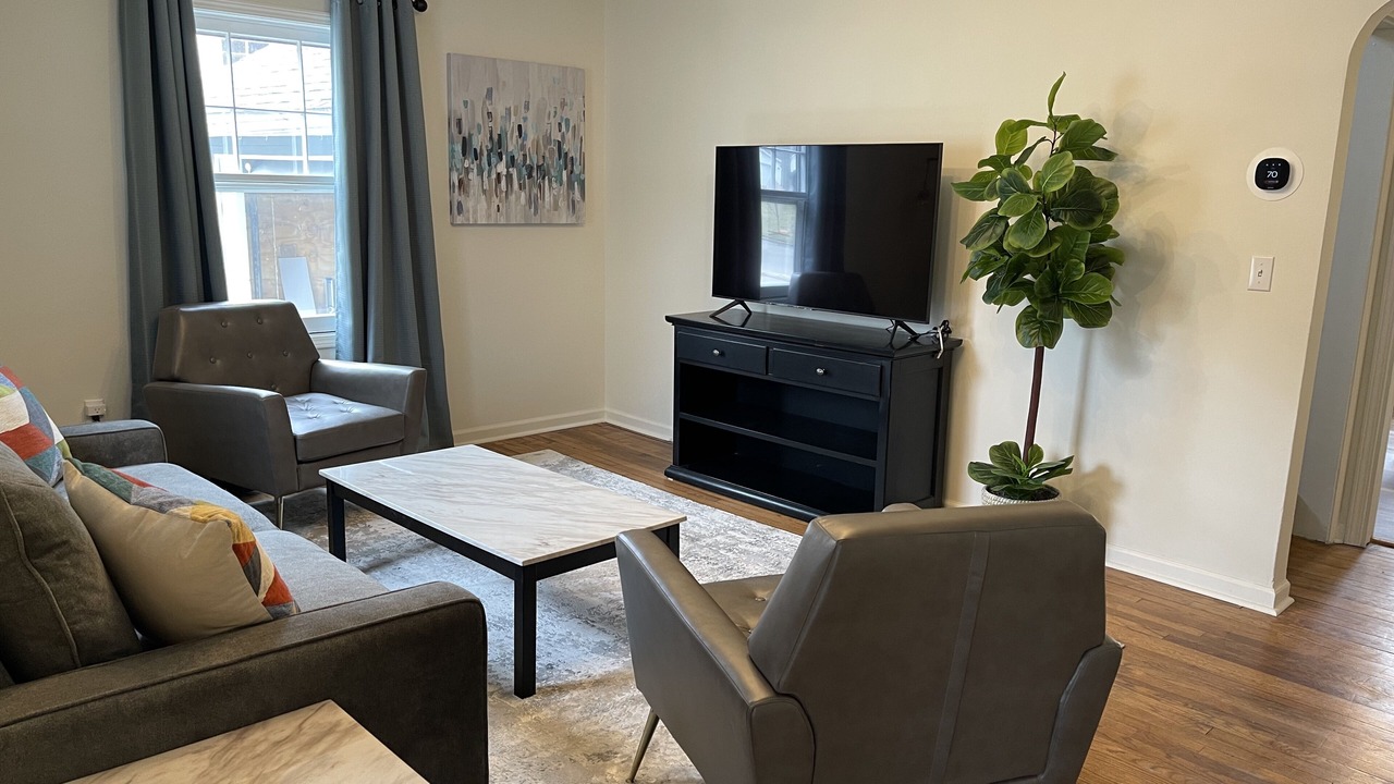 Photo of Livingroom in Hillsdale
