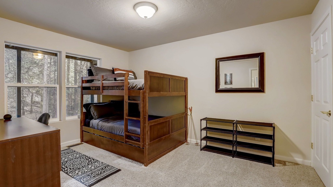 Photo of Bedroom in Iowa Hill