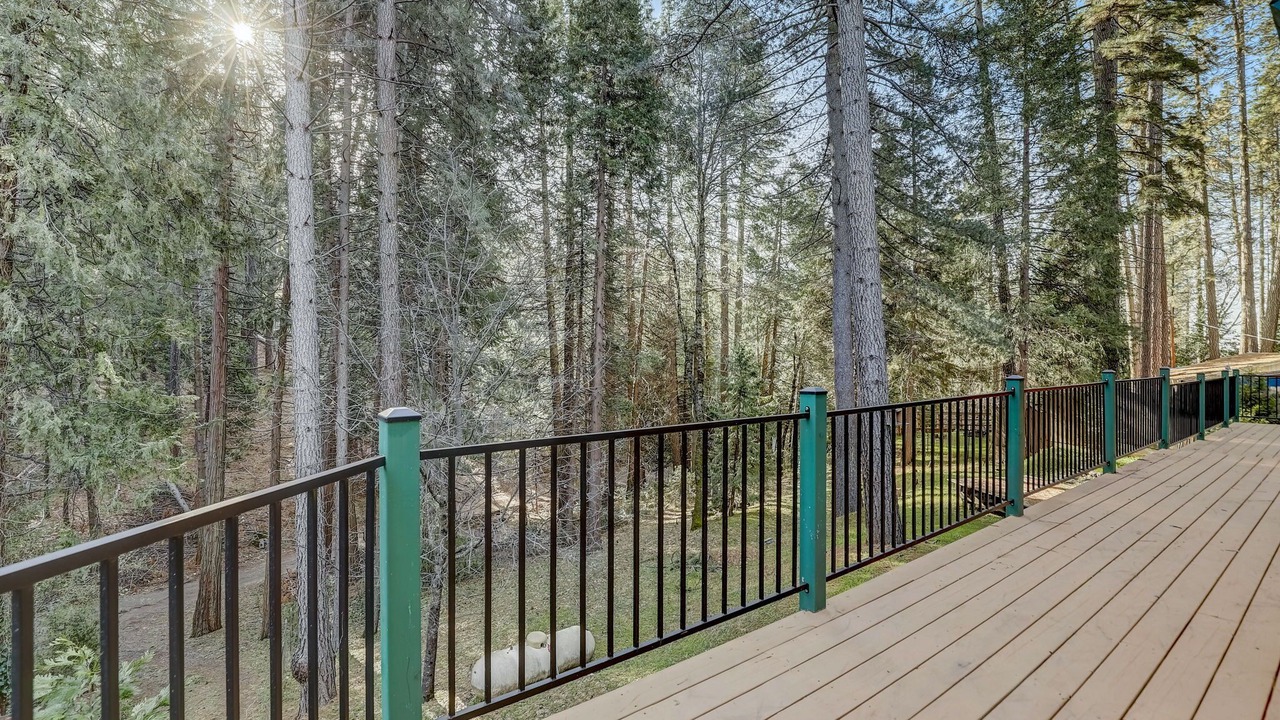 Photo of Patio Balcony in Iowa Hill