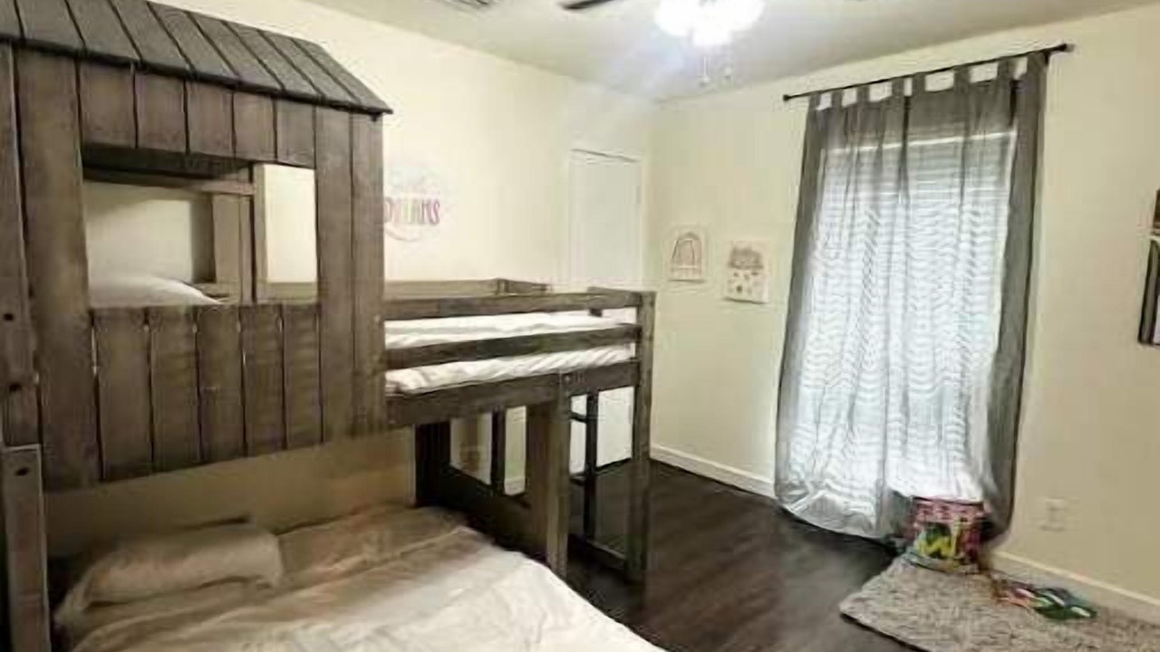 Photo of Bedroom in Cedar Hill