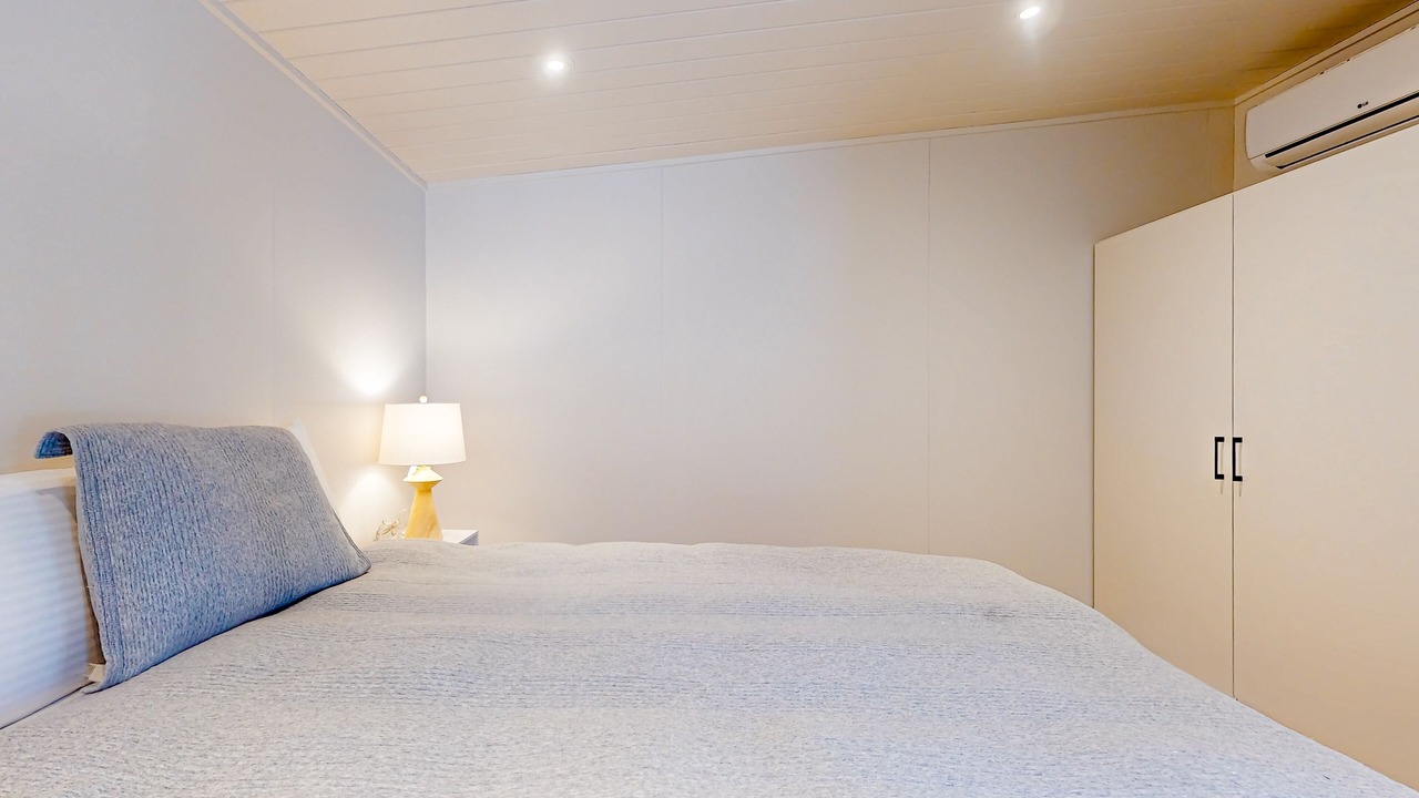 Photo of Bedroom in Weston