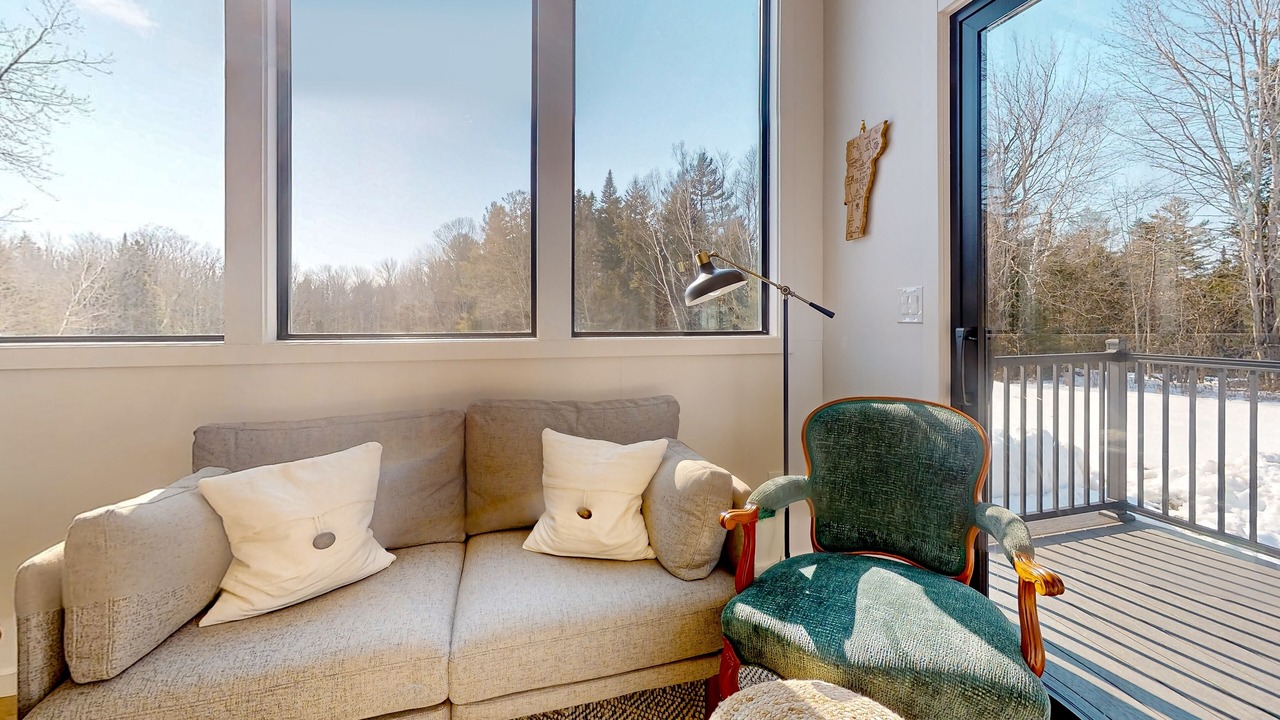 Photo of Livingroom in Weston