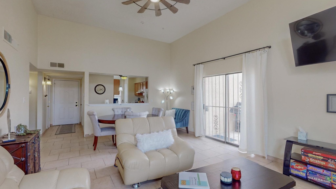 Photo of Livingroom in S.r. Marmon