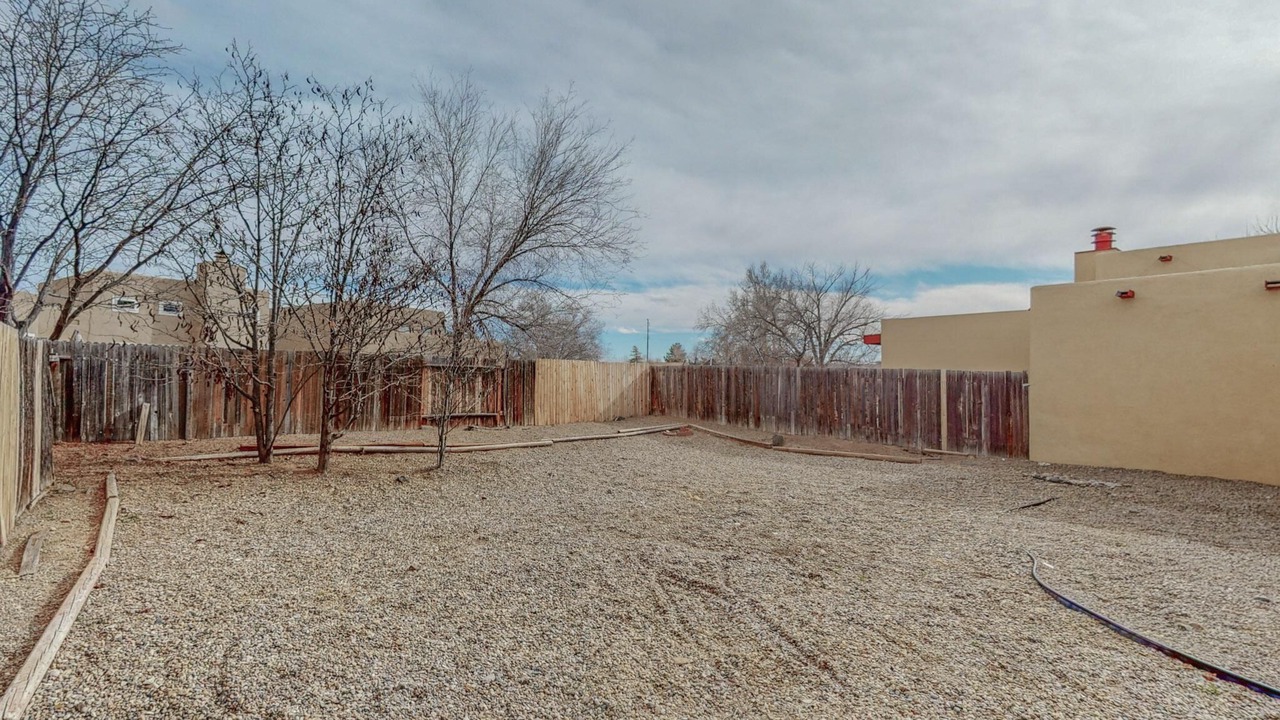 Photo of Outdoor in S.r. Marmon