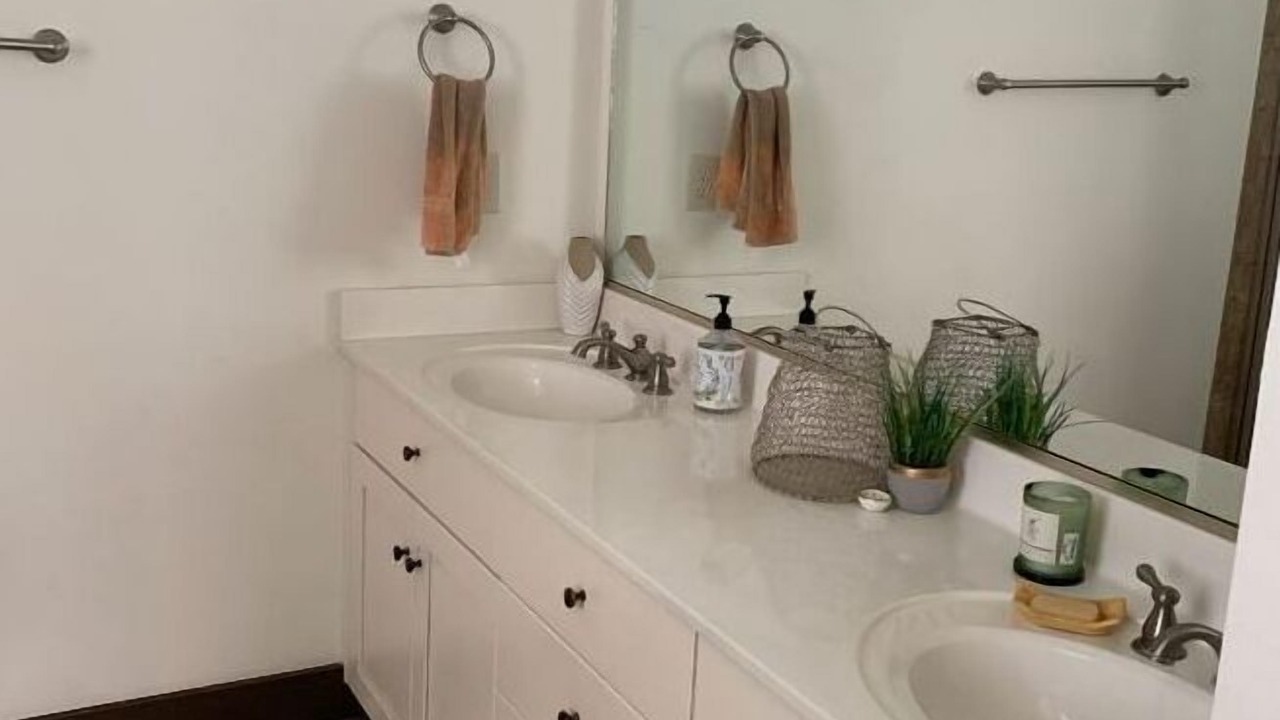 Photo of Bathroom in Edgefield