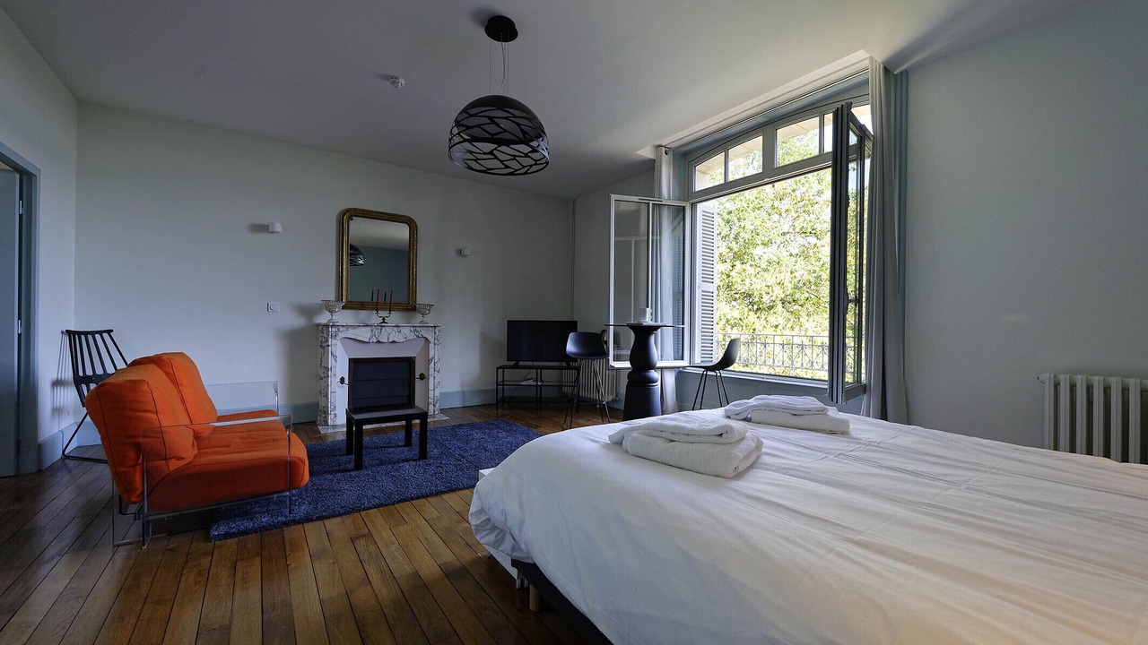 Photo of Bedroom in Azay-le-Brule