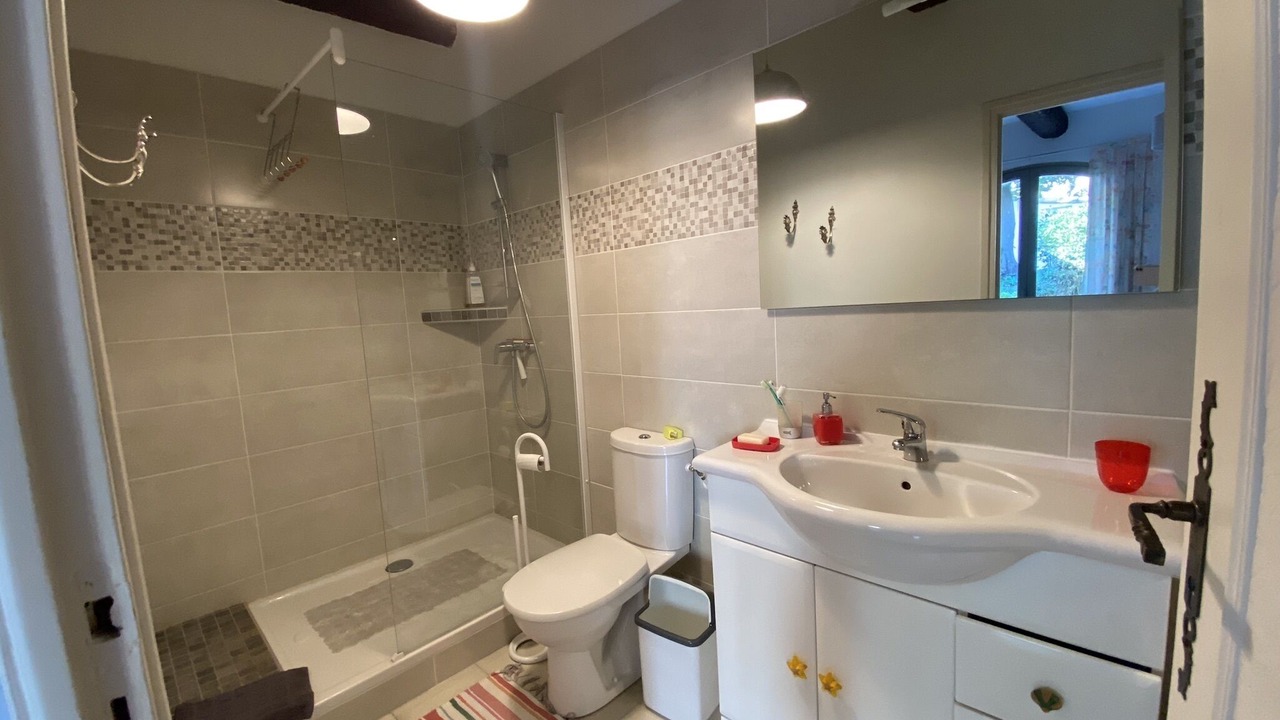 Photo of Bathroom in Castries