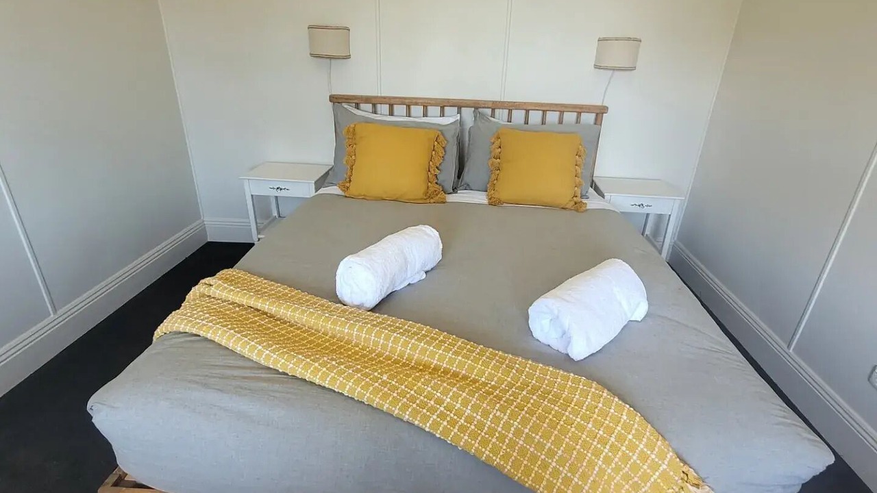 Photo of Bedroom in Toora