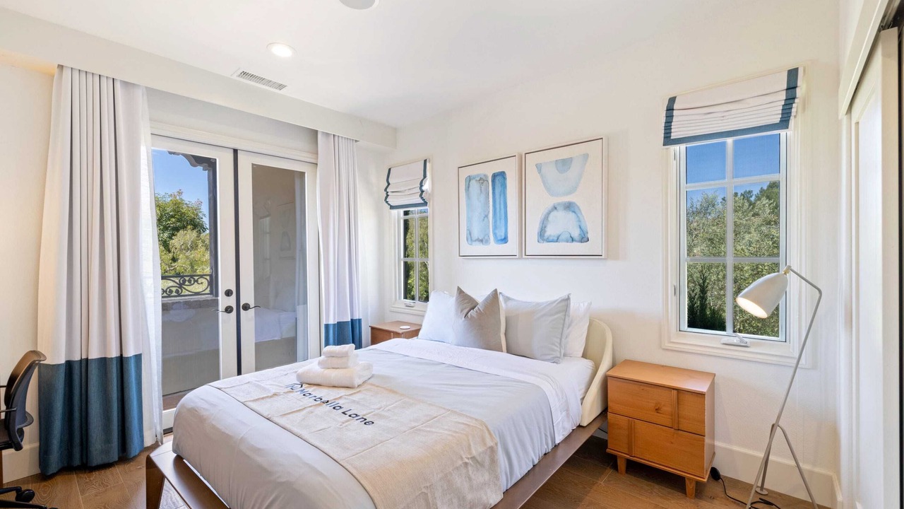 Photo of Bedroom in Newport Coast