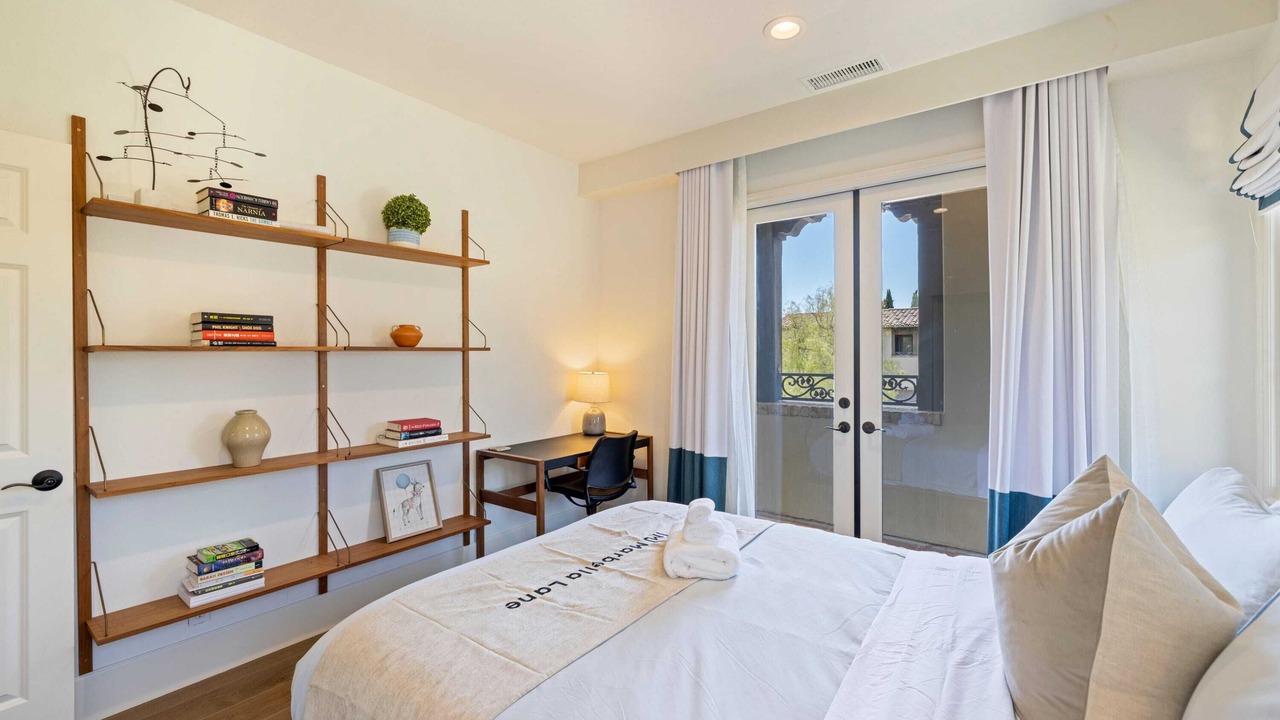 Photo of Bedroom in Newport Coast