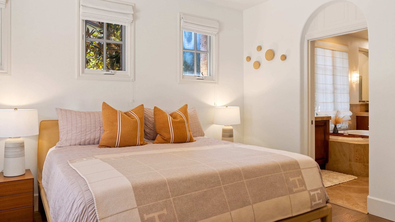 Photo of Bedroom in Newport Coast