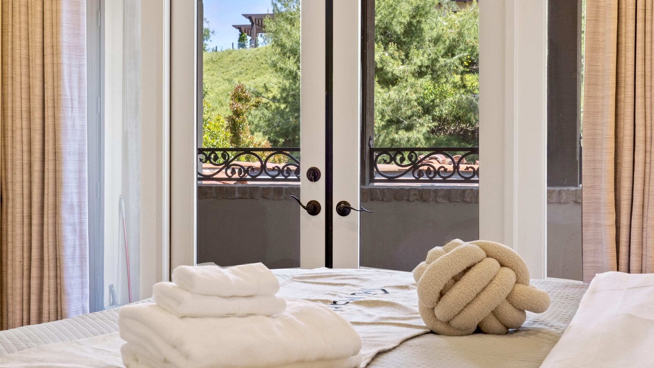 Photo of Bedroom in Newport Coast