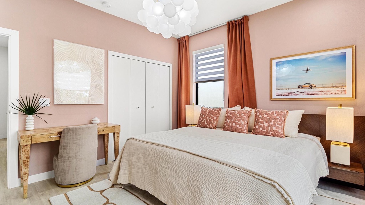 Photo of Bedroom in Pinecrest West Park