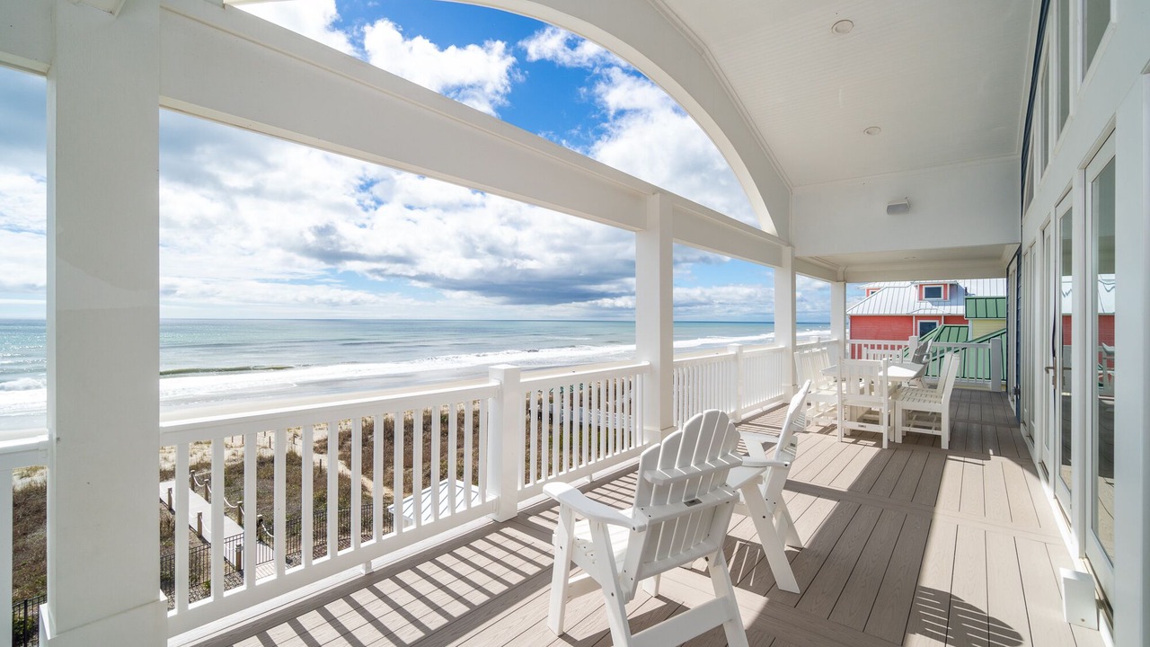 Photo of Patio Balcony in Emerald Isle