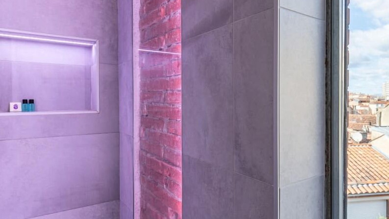 Photo of Bathroom in Toulouse City-Centre