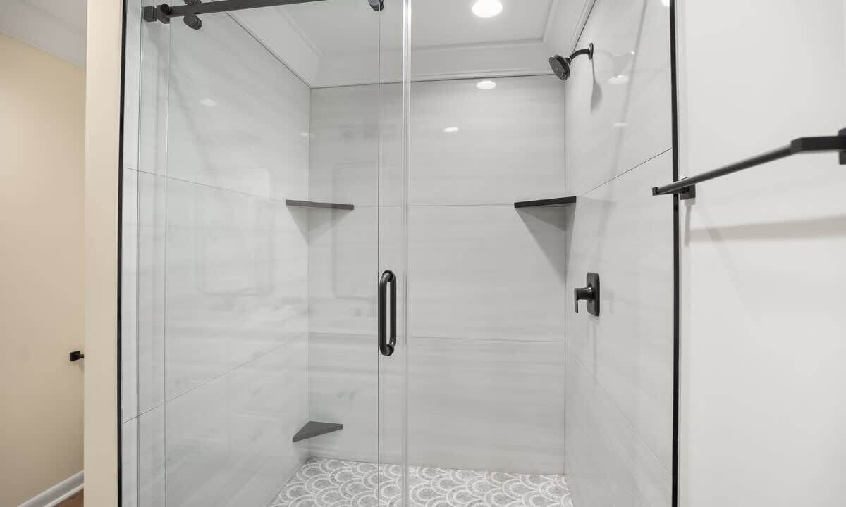 Photo of Bathroom in Blue Heron Lake
