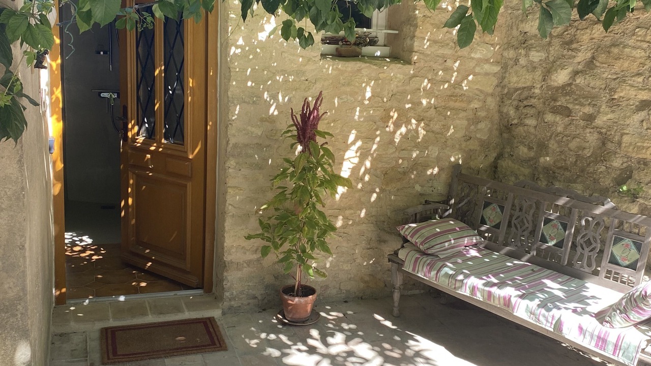 Photo of Patio Balcony in Crillon-le-Brave