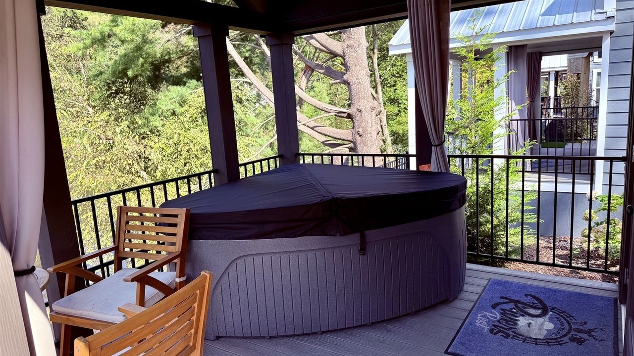 Photo of Patio Balcony in Bryson City