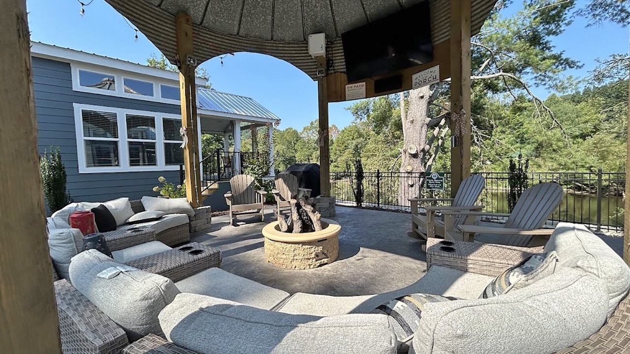 Photo of Patio Balcony in Bryson City