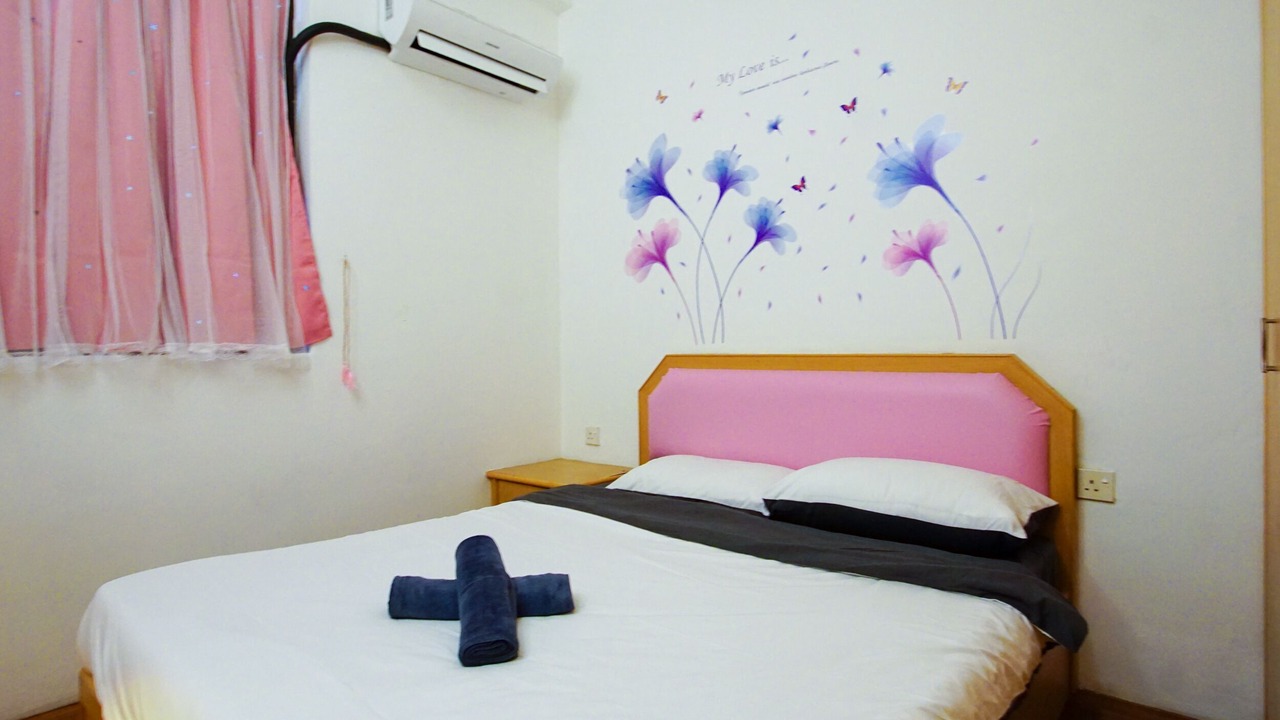 Photo of Bedroom in Batu Ferringhi