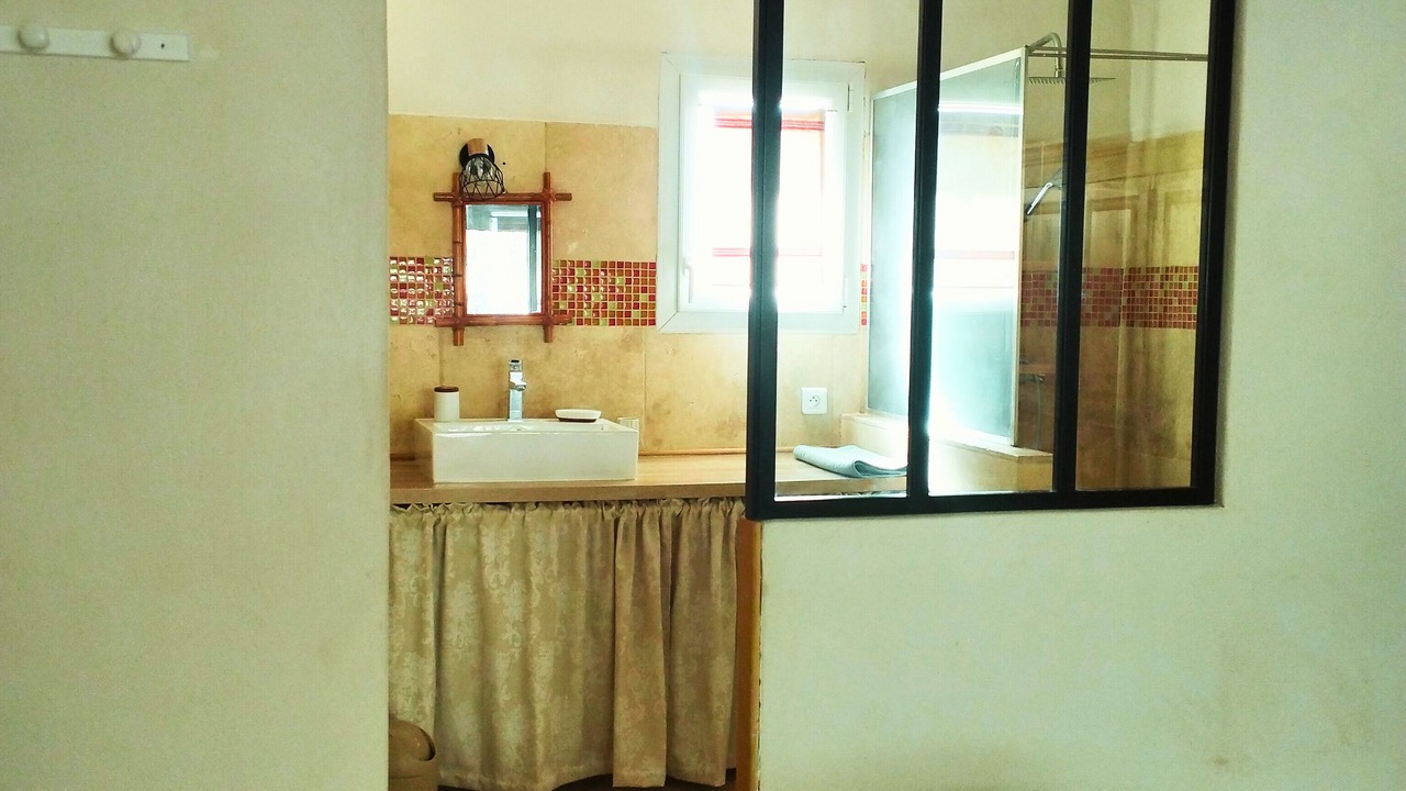 Photo of Bedroom in Beaumes-de-Venise