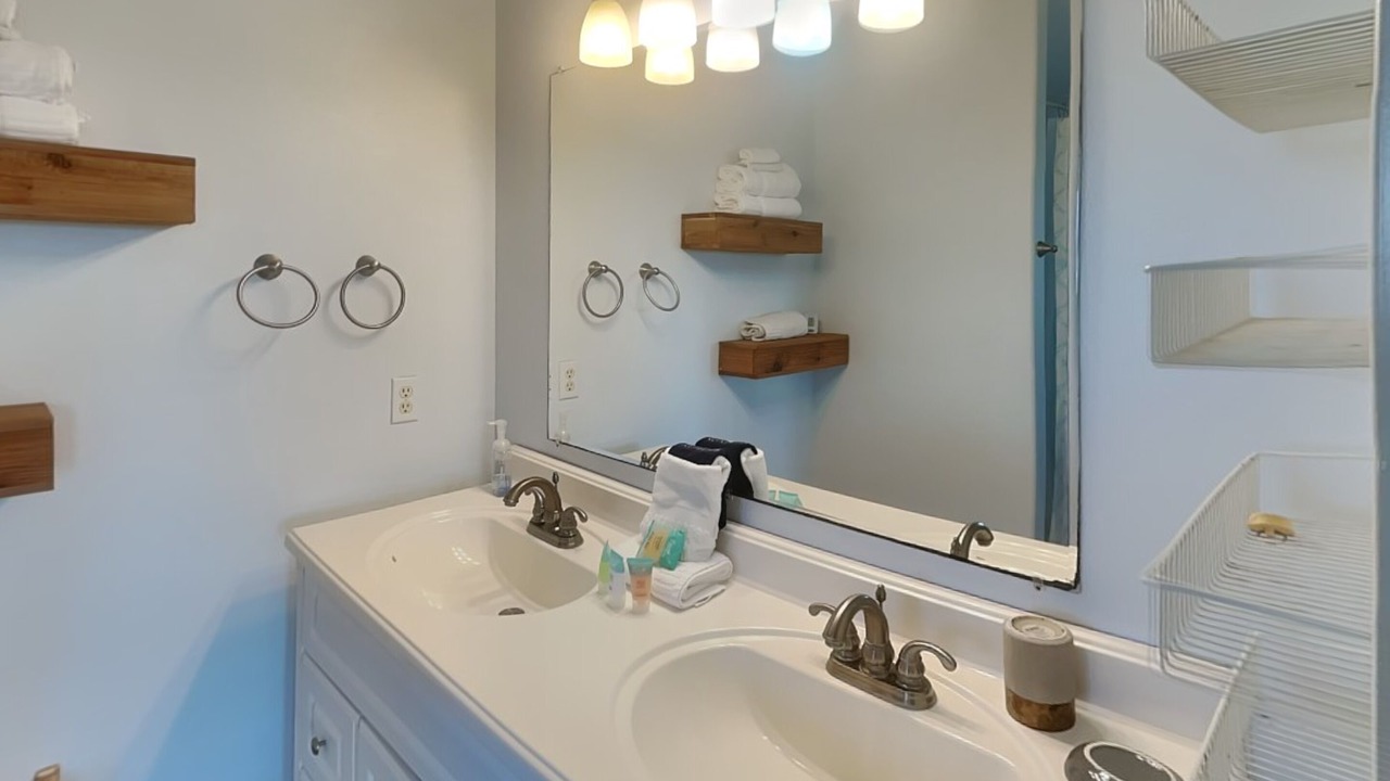 Photo of Bathroom in Indian Beach