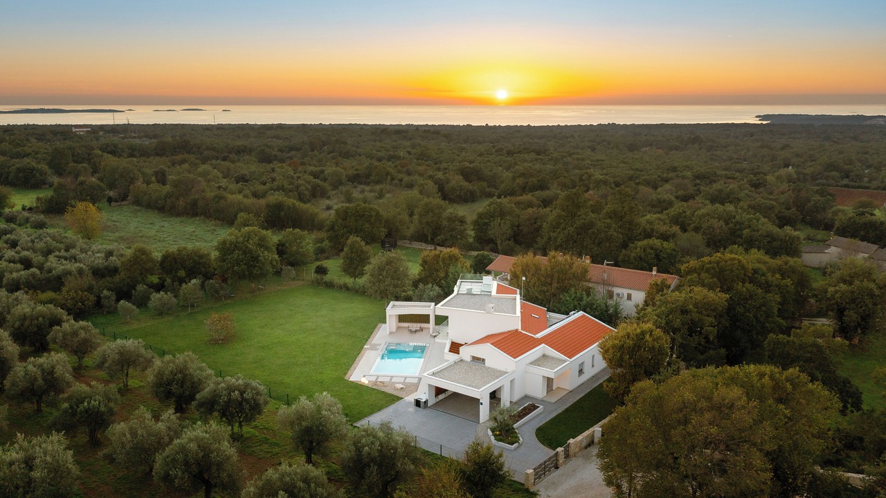 Photo of Outdoor in Gajana