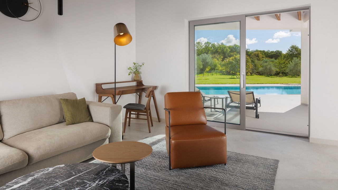 Photo of Livingroom in Gajana