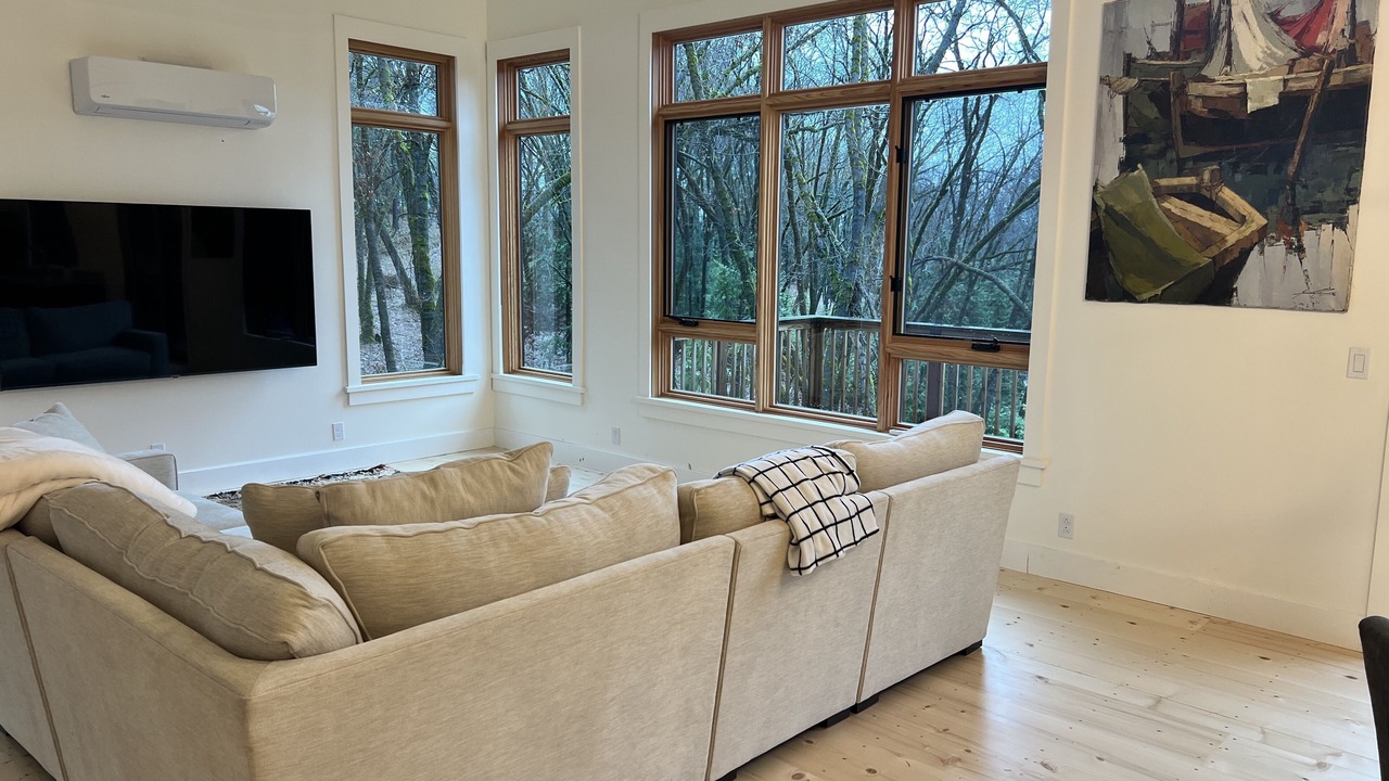 Photo of Livingroom in Colfax