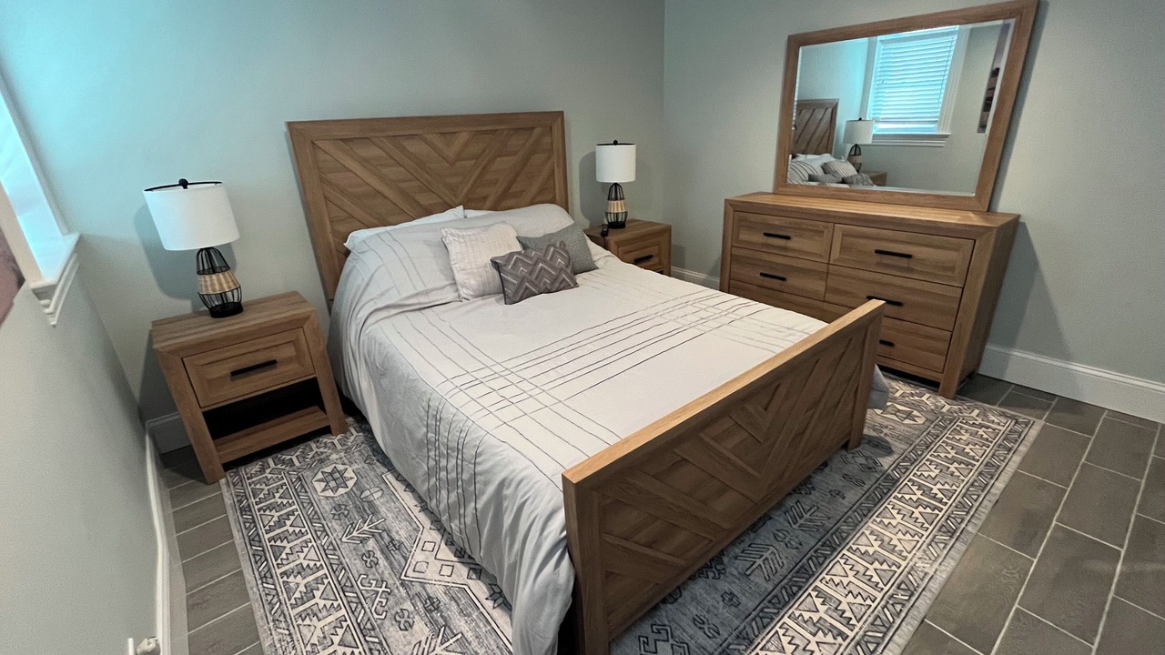 Photo of Bedroom in Lido Beach