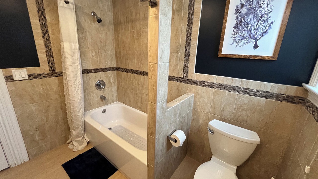 Photo of Bathroom in Lido Beach