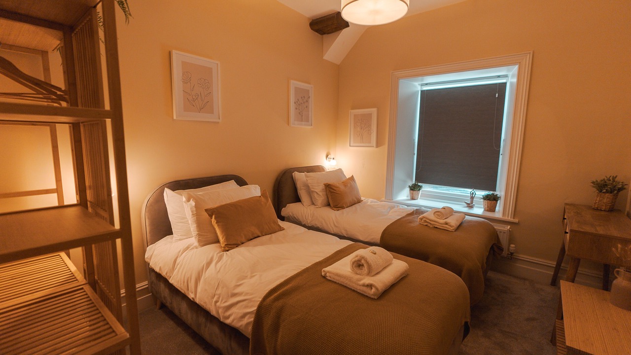 Photo of Others in High Peak