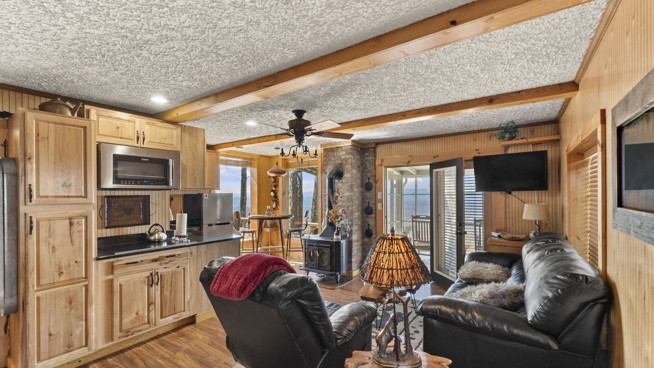 Photo of Livingroom in Morganton
